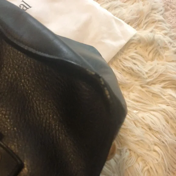 YSL Classic Y Cabas - Picture 11 of 16